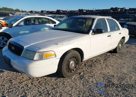 2004 Ford Crown Victoria Police z USA, uszkodzony, nr VIN 2FAFP71W64X116060